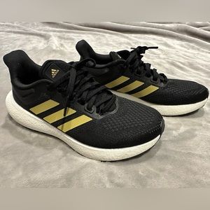 Women’s Adidas size 7.5